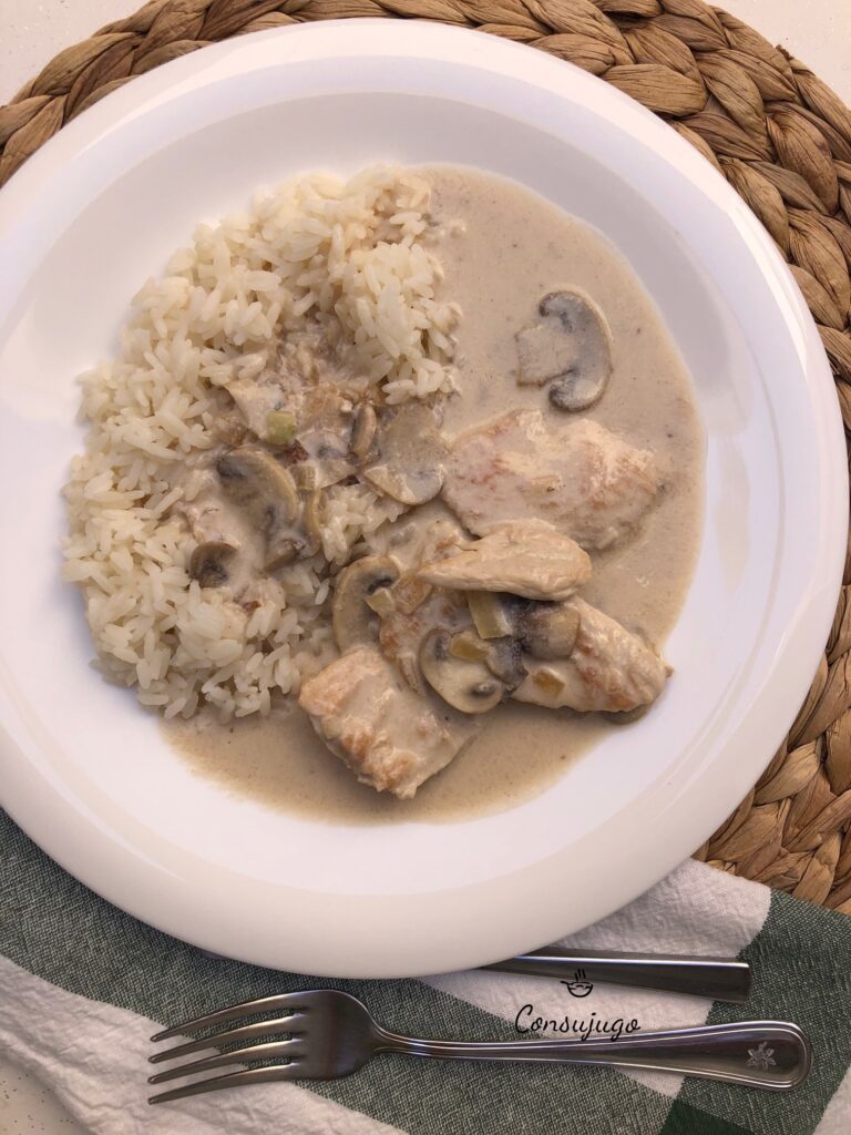 Pechuga en salsa de champiñones