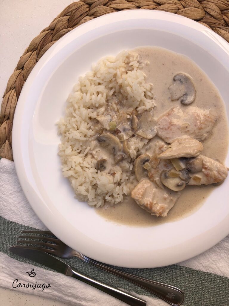 Pechuga en salsa de champiñones